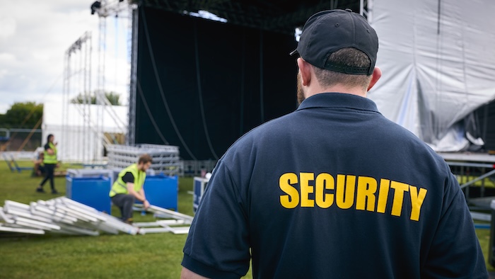 Ausweiskontrolle und Zutrittssteuerung beim Sicherheitsdienst